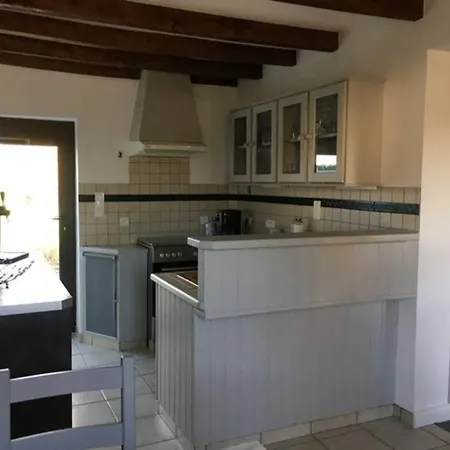 Maison Chaleureuse Pour Quatre Personnes *